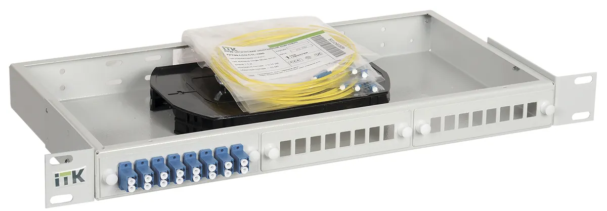 Кросс 1U укомплектованный SC (Simplex) 8шт (OS2) 