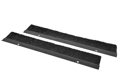 Комплект щеточного ввода в шкаф универсальный черный