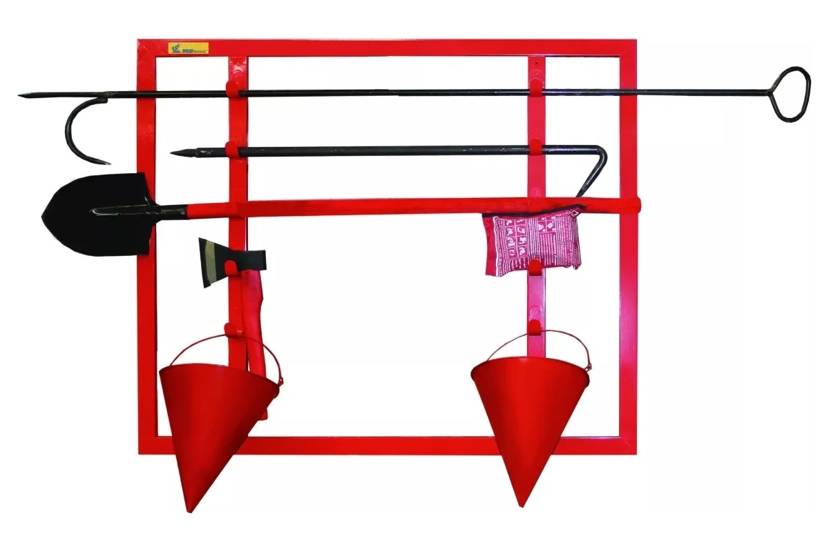 Щит пожарный ЩПО-К открытый ПРЕСТИЖ укомплектованный (полотнище 2х1,5м, лом, багор, топор, лопата, 2 ведра)